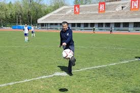 李惠堂：从上海球王到世界杯传奇的足球之路